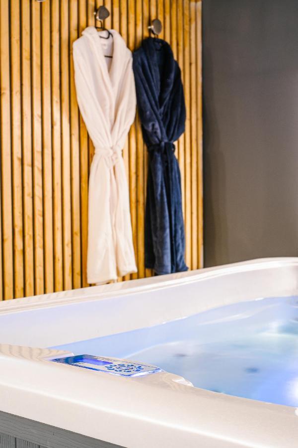 L'Alcove Du 510 - Spa - Chambre Romantique - Sauna - Salle De Jeux Montauban Esterno foto